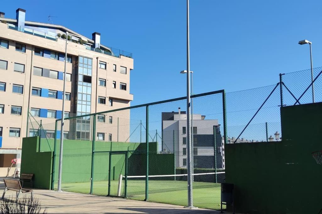 Апартаменты Atico Mirador Del Naranco, Parking Gratuito, Wifi, Zona Residencial Овьедо Экстерьер фото